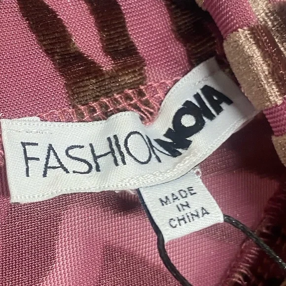 Fashion Nova Running Wild Mesh Maxi Dress - Pink/combo 3X NWT - Picture 3 of 6